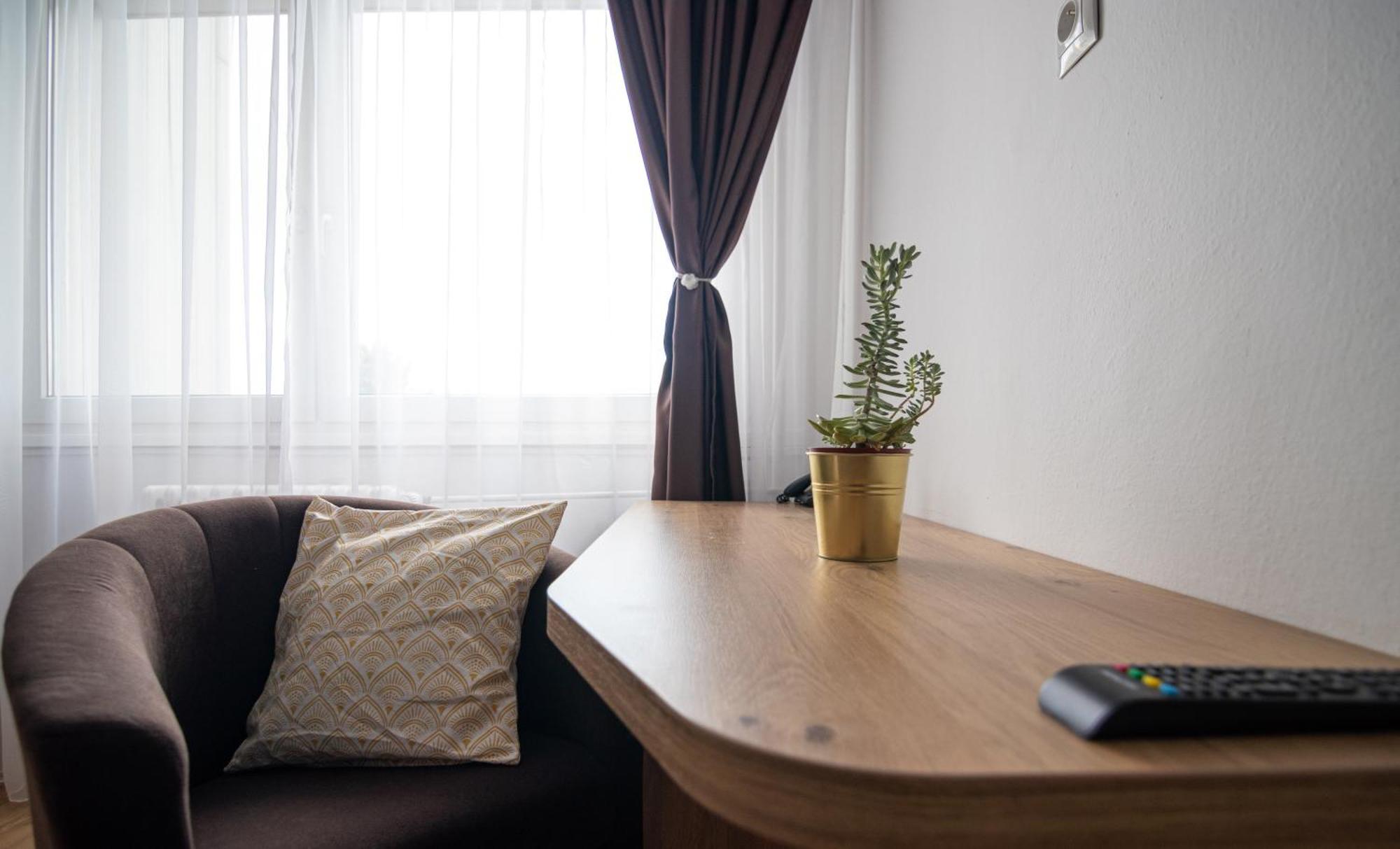 Hotel Akademia Kosice Ngoại thất bức ảnh
